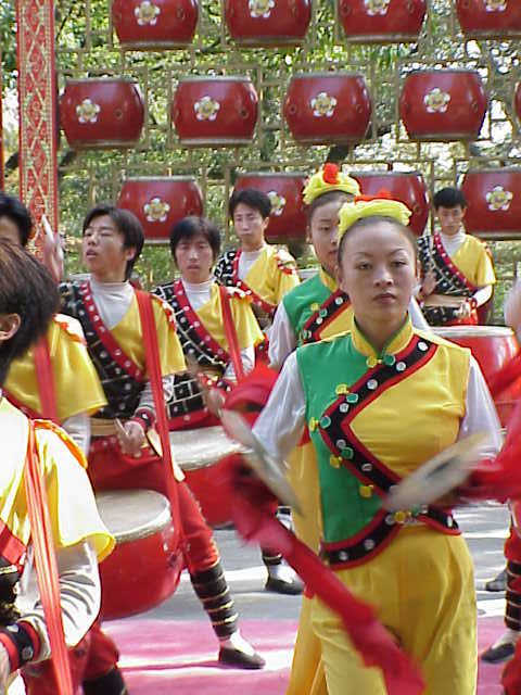    Drums & dancers,   Tiger Hill,      Suzhou